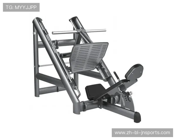 弯举健身器材种类及力量训练效果讲解